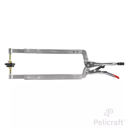 Pince multifonction longue portée Strong Hand Tools utilisée pour le maintien et le positionnement de pièces en atelier.