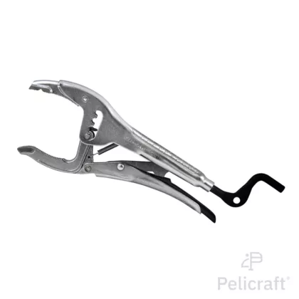 Pince étau grande capacité à cran utilisée pour le serrage de pièces métalliques lors de travaux de soudure en atelier